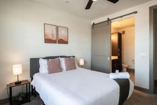 Modern CozySuites on the Town Lake waterfront 15 - Tempe - 4