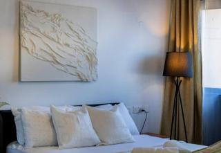 Chic Studio, Stunning Views! - 2