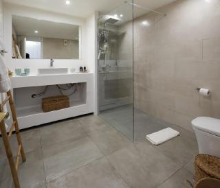 Luxury 4 bed flat - Beachfront in Puerto Banus - Marbella - 2