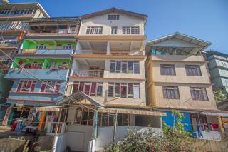 Hotel O Nourpem Residency - Bhurtuk - 9