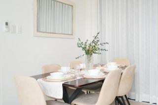 Modern 4 Bedroom House I Close to Malls I Swimming Pool I Maximum 12 Guests I by Bleuspace - Tagum - 5