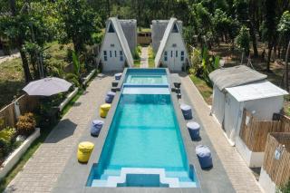 Costas De Liwa Bar & Beach Resort - Zambales - 0