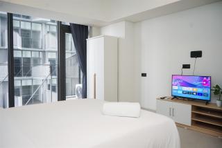 Cozy Stay Studio Apartment for 4 Persons at Carstensz Residence By Travelio - Kramat - 1