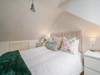 Pass the Keys Luxury 2 Bedroom Townhouse in Central St Albans - Saint Albans - 2