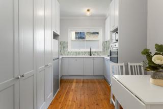 Coastal Living Just Metres From Coogee Beach - Sydney - 5