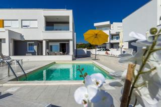Pool Apartments Villa Dalia - Novalja - 7