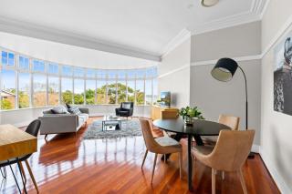 Huge Harbour View Apartment In Historic Home - Sydney - 4