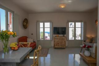 Superior Santorini Villa 2 Bedroom Villa Private Jetted Pool Amazing Sea And Sunset Views Finikia - Oia - 7