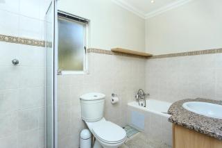 The Melrose Kernick Avenue Apartment - 6