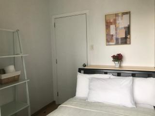 Simple Yet Lovely 2BR Unit in Acqua Private Residences - 6