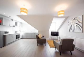 Cosy, Bright, 1 Bed Flat - 2