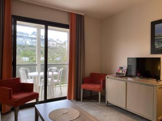 Appartement avec Piscine, WIFI, à 50m de la Plage de Trestraou - Perros-Guirec - FR-1-368-403 - Perros-Guirec - 5