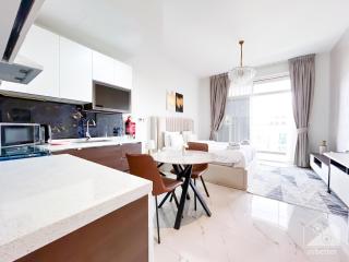 Stunning studio with Balcony in Arjan - Dubai - 4
