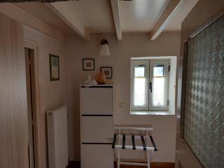 Emily's Guest House - Mirsíni - 4