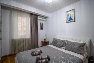 Cozy Apartment on Kostava - Tbilisi - 8