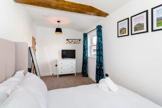 Pinfold House - Wistow - 1