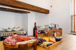 Pinfold House - Wistow - 9
