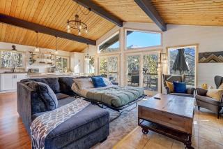 Timber Peak Cabin - Hot Tub BBQ Scenic Views - 9
