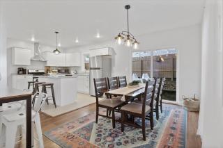 Fire Pit Vintage Vibes Mins from Stadiums Downtown - Pittsburgh - 8