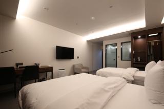 Hotel J's - Gumi - 4