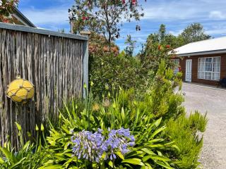 Castaway Holiday Apartments - Strahan - 4