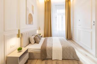 Exclusive & Prestigious Central Residence w/ Balcony - Budapeste - 8