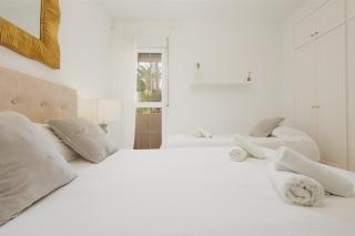 Holiday home first line beach with direct access to the pool and private garden - Marbella - 4