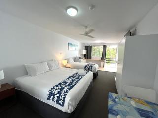 Browns Broadbeach - Gold Coast - 8