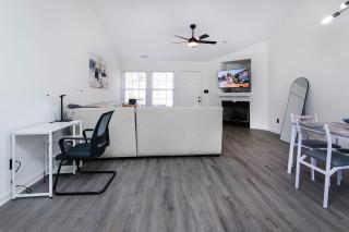 HollyHill - Charlotte - 1