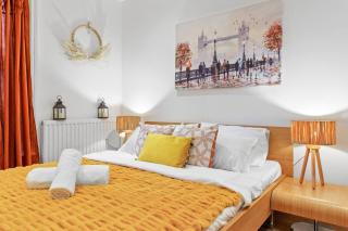 3 Bedroom Flat in Haymarket London Sleeps 14 HY1 - 9