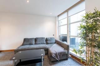 Luxury 2 Bedroom Flat in Bell Street - 3