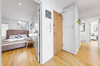 3 Bedroom Apartment in Haymarket Central London Sleep 10 HY2 - 7