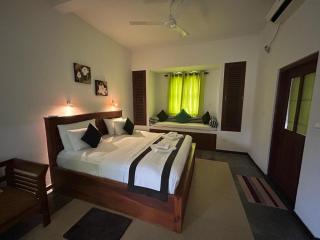 blue water family hikkaduwa - 4