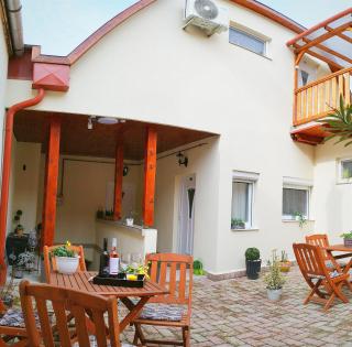 Várfal apartman - Eger - 0