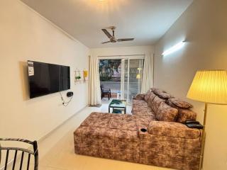 Dazzling Pool Front 2 BHK ,Zennova Stays, 5 Mins from Dabolim Airport - 0