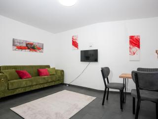 Serviceroom24 - Apartment 4 in Recklinghausen WLAN - Smart-TV - 24-7 Check-in und Küche - Herten - 8