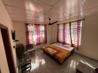 Shiva Home Stays - 2