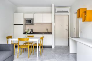 Hostmate - Milano - Genesio -Maciachini - 1