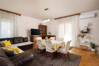Coastal Comfort Apartment - Podstrana - 2