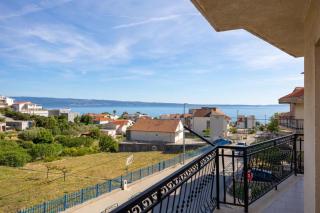 Coastal Comfort Apartment - Podstrana - 0