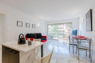 Renovated 3-Room Apartment in a Leafy Park - Cannes - 9