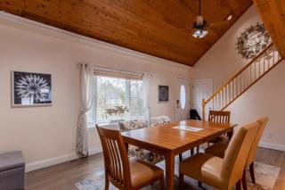 Stay On The Cape Vacation Rentals : Large Family Home With Pool Come Enjoy The Cape - Barnstable - 1