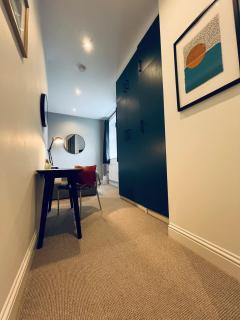 8, St Marys , Private Double Ensuite Room - Room Only- Truro - 2