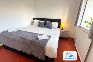Contractor Stays by Furnished Accommodation Leeds - Free Van Parking on Driveway - Bramhope - 9