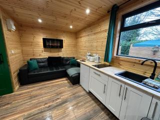 The Secret Garden - Hot Tub North Coast Stay - Garvagh - 2