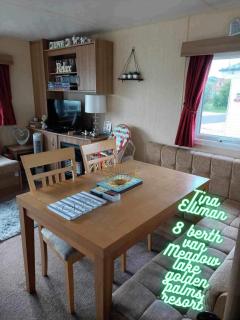 Tina's caravan hire - 6