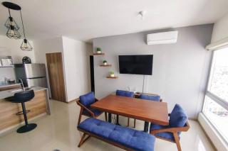 Escenia Comfort, 9th floor apt with awesome views! - 1