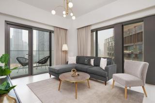 Maison Privee - Modern Chic Apt with Unobstructed Burj Khalifa Views - 7