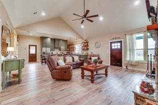 Country Home Near Fredericksburg Fire Pit and Grill - Tivydale - 7