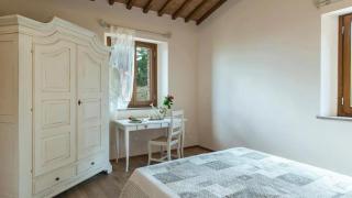 Casale con vista colline - 9